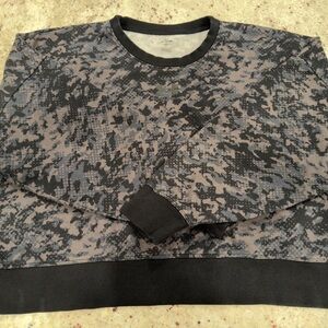 Under Armour Women’s XL Camo Fleece Crewneck Sweatshirt Loose Fit